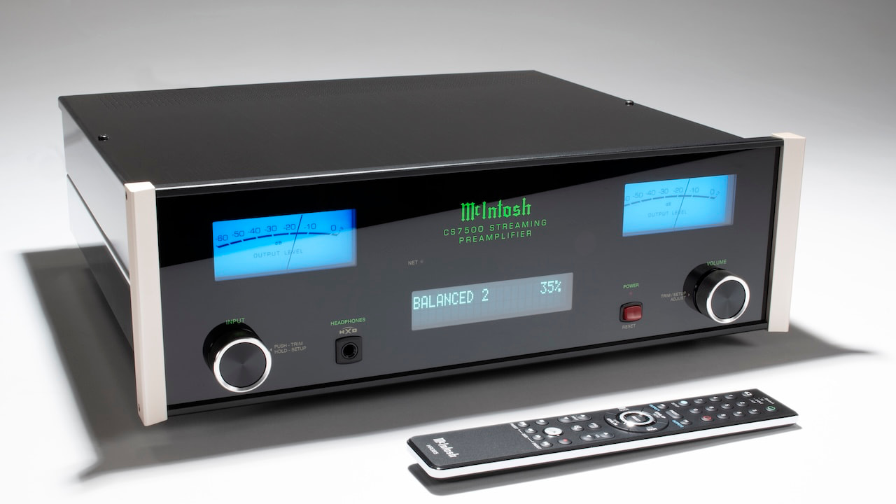 McIntosh CS7500: eerste streaming voorversterker met blauwe VU-meters